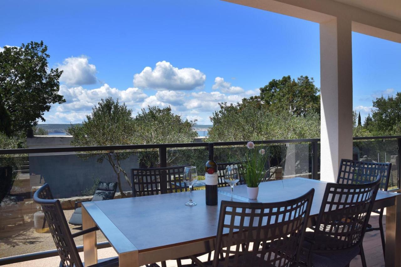 Villa Apartments Filip Starigrad Paklenica Exterior foto